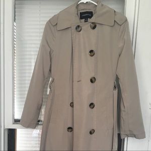 Beige London Fog women’s trench coat